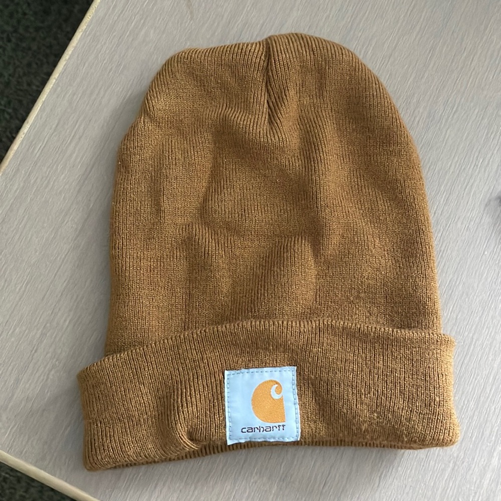 Brown carhartt beanie lighty used